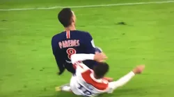 Paredes debutó en PSG y lo recibieron con una patada desde atrás