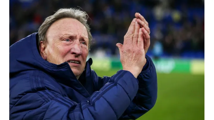 Neil Warnock, entrenador del Cardiff.