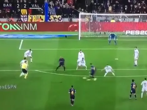 Siempre él: taco de Vidal, Messi la acomodó y la clavó abajo