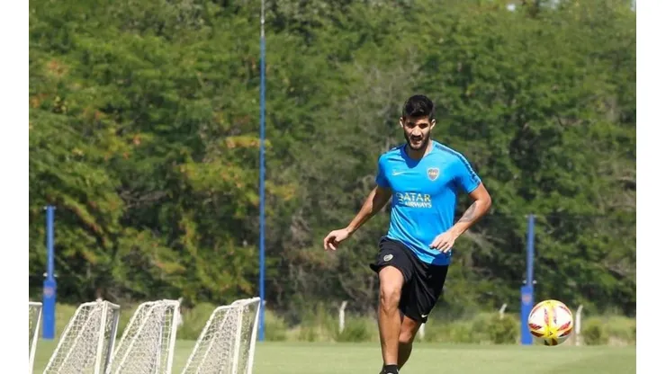 Lisandro López entrenando en Boca.
