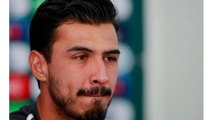 Alanís le pidió a los jugadores de México que acepten el desafió de jugar en Europa.