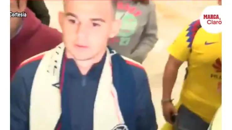 Benedetti fue insultado en su arribo al aeropuerto.