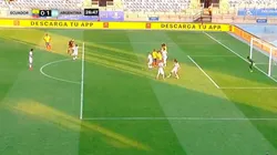 Gol de Thiago Almada y el 1 a 0 para Argentina.