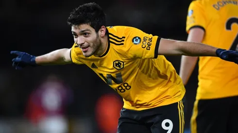 Foto de Raúl Jiménez, delantero de Wolverhampton.