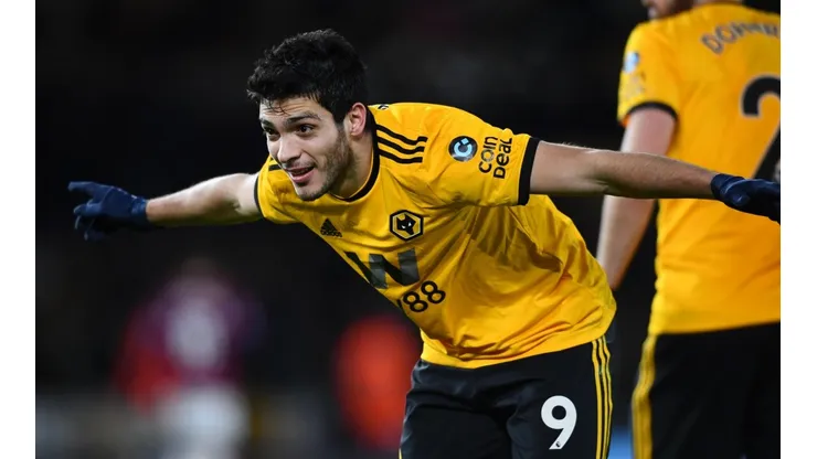 Foto de Raúl Jiménez, delantero de Wolverhampton.