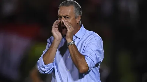 Gustavo Alfaro metió borrón en la convocatoria de Boca