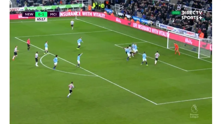 Tijera hermosa de Rondón en medio del tumulto para el empate de Newcastle ante el City