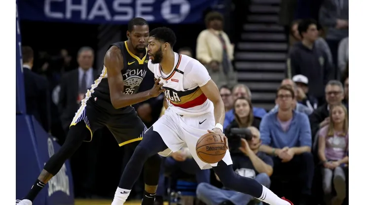 Kevin Durant cree que la gente exagera con el cambio Davis y se burla de Donald Trump