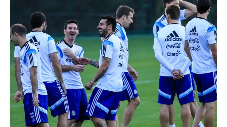 Lavezzi fue operado y tardará en volver a las canchas