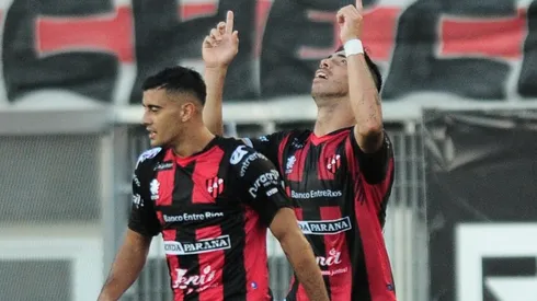 Ávalos celebra su tercer gol.