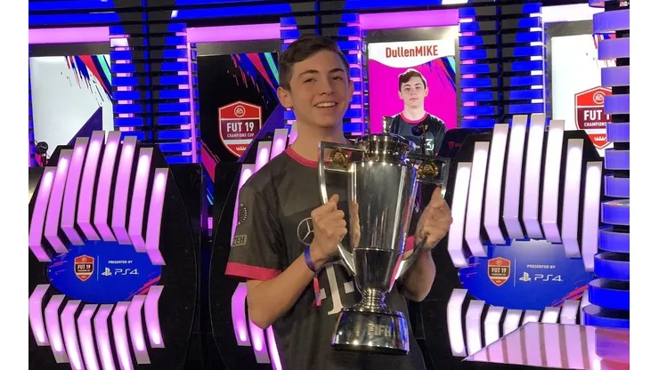 FIFA 19 - Con apenas 16 años DullenMIKE es el campeón más joven de la historia