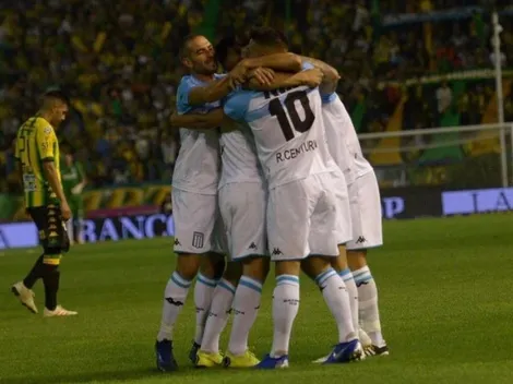 Para los hinchas de Racing: la fotito de los jugadores en el vestuario