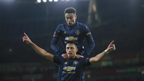 Alexis Sánchez y Jesse Lingard (Foto: Getty)
