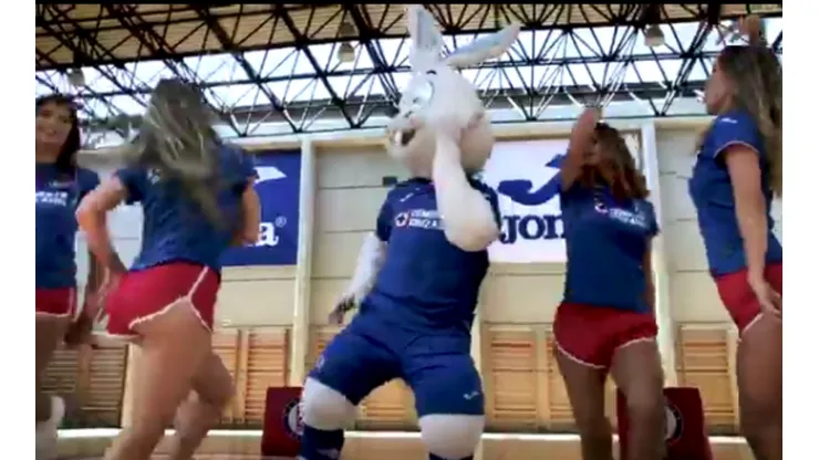 Las chicas de Cruz Azul no se quedaron atrás y le respondieron a las de Xolos.