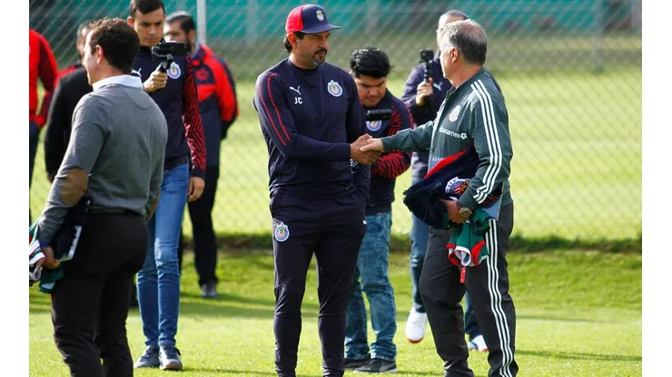 Martino estuvo hoy en la práctica de Chivas.
