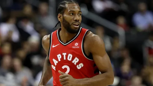 ¿A los Lakers con LeBron? Kawhi Leonard compra una mansión gigante en Los Ángeles