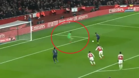 Alexis abre la cuenta para el Manchester