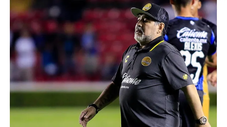 Por fin, Maradona llegó a México.