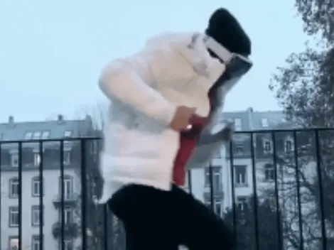 Desopilante: con un gorro de lana y antiparras de esquí, Marco Fabián se animó al reggeaton