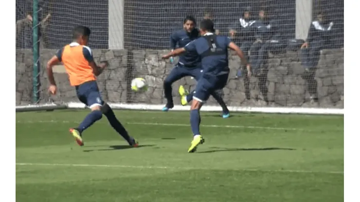 Golazo de Elías Hernández.