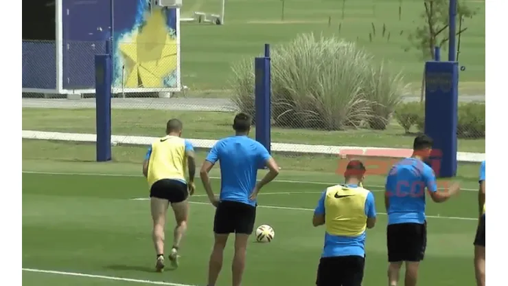 Foto de Benedetto pateando el penal.