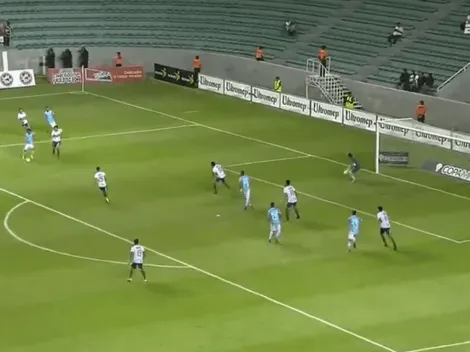 El Keko Villalva puso la pelota contra un palo para el segundo gol del Querétaro ante Zacatepec