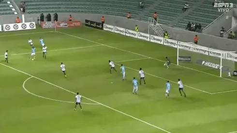 Villalva puso el segundo gol del Querétaro.