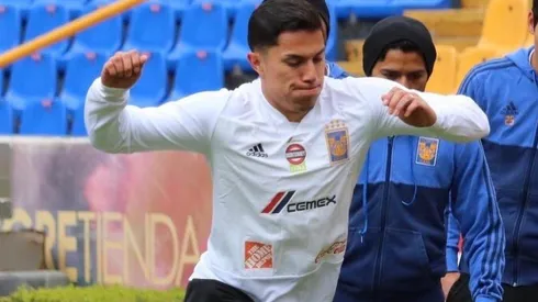 Salcedo fue probado en un puesto inusual para él.