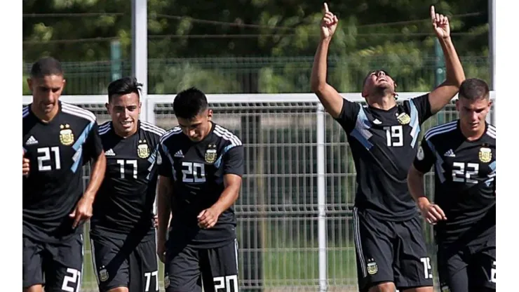 Uruguay vs Argentina por el sub 20.
