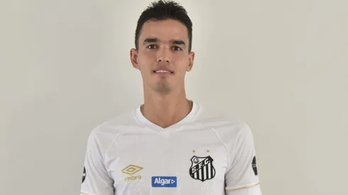 Felipe Aguilar ya está presente en su nuevo equipo