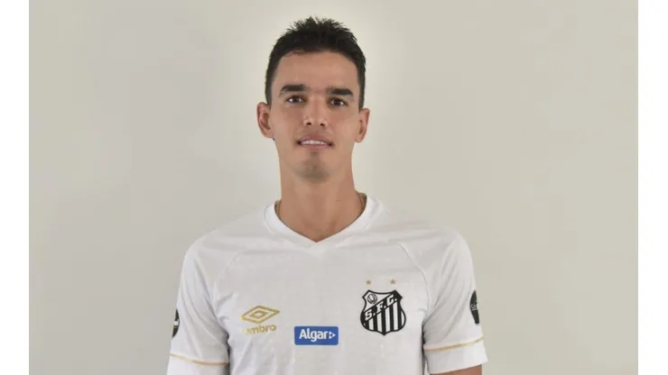 Felipe Aguilar ya está presente en su nuevo equipo