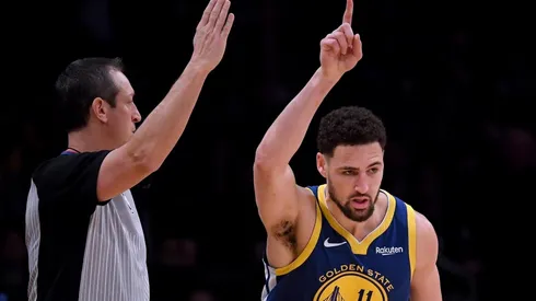 Récord NBA: Klay Thompson supera a LeBron James y encesta 10 triples seguidos