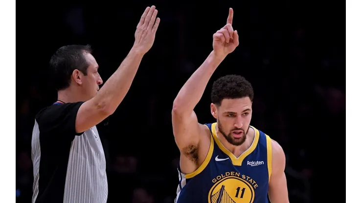 Récord NBA: Klay Thompson supera a LeBron James y encesta 10 triples seguidos
