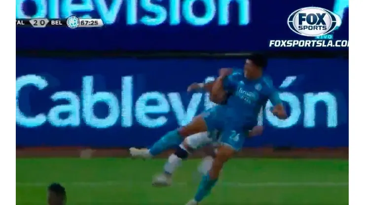 Codazo de Sequeira y roja.