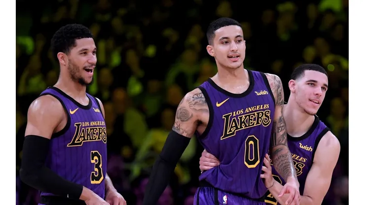 Los Lakers piensan cambiar a 3 de sus jóvenes