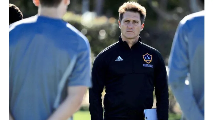 Guillermo dirigió su primera práctica en Los Angeles Galaxy.