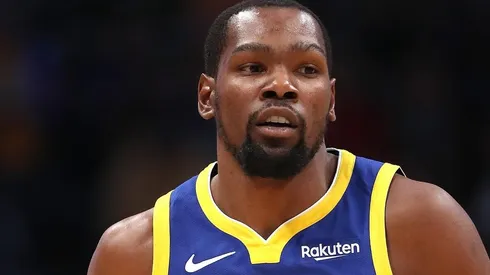 Kevin Durant insulta y amenaza a un fanático de los Warriors