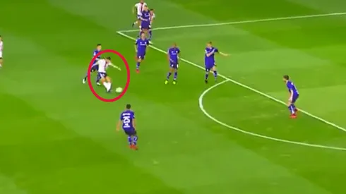 Pulido sacudió desde fuera del área y adelantó a Chivas