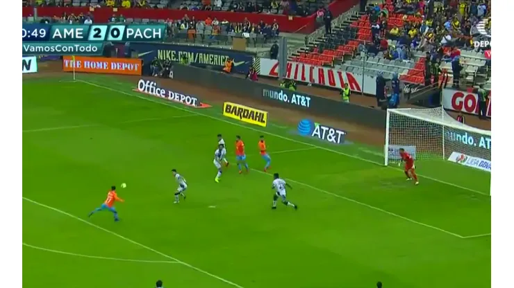 Insaurralde anotó de volea su primer gol con el América.