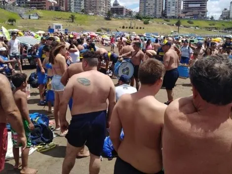 Nada de amistoso: la hinchada de Boca metió tremenda fiesta en la playa de Mar del Plata