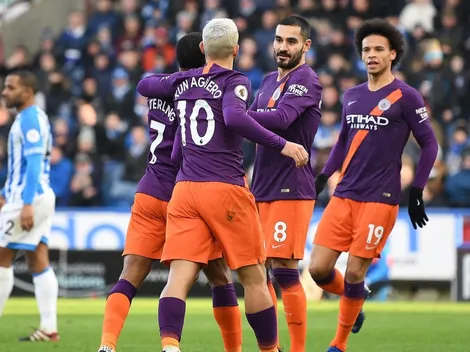 Manchester City barrió al Huddersfield y le puso presión al Liverpool