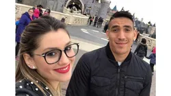 El mensaje de la novia de Centurión desde la playa y con la camiseta del 10: "Feliz cumple campeón"