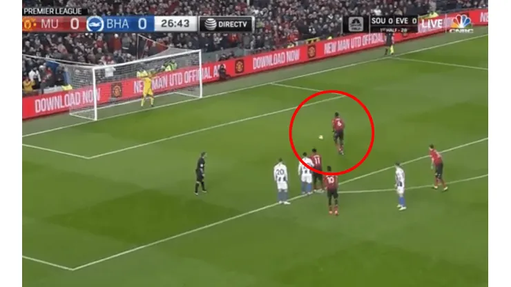 Gol de Paul Pogba, delantero de Manchester United.
