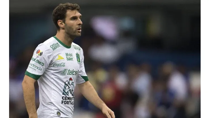 Lejos de callarse, Boselli volvió a apuntarle a la directiva de León