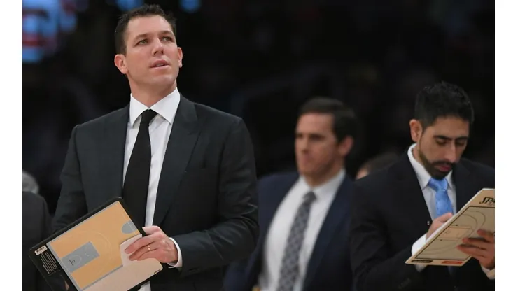 Los Lakers no despedirán a Luke Walton antes del final de la campaña