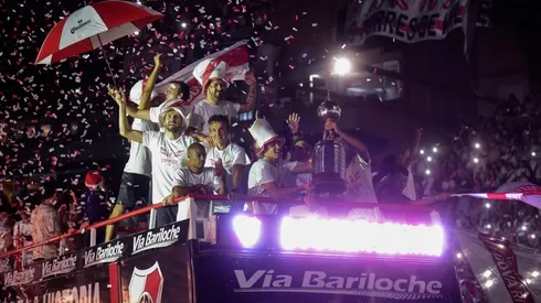 Foto del micro de River.