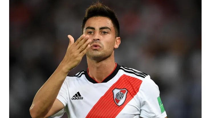 La historia de Pity Martínez con cientos de hinchas de Boca con el corazón roto de fondo