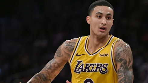 Kyle Kuzma de los Lakers twitteó en el entretiempo de un juego y no le gustó a los fanáticos