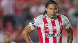 Gullit Peña lucha contra el alcoholismo mientras lo busca Dorados de Sinaloa
