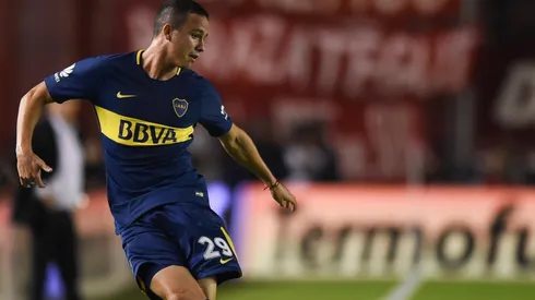 Leonardo Jara con la camiseta de Boca.